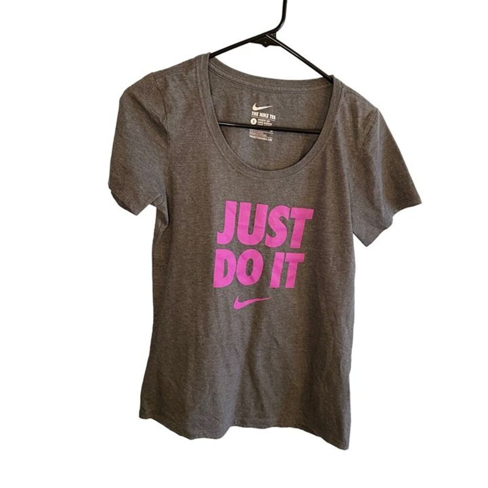 The Nike Tee Athletic Cut Just Do It Gray Short Sleeve Tee Shirt Women's S